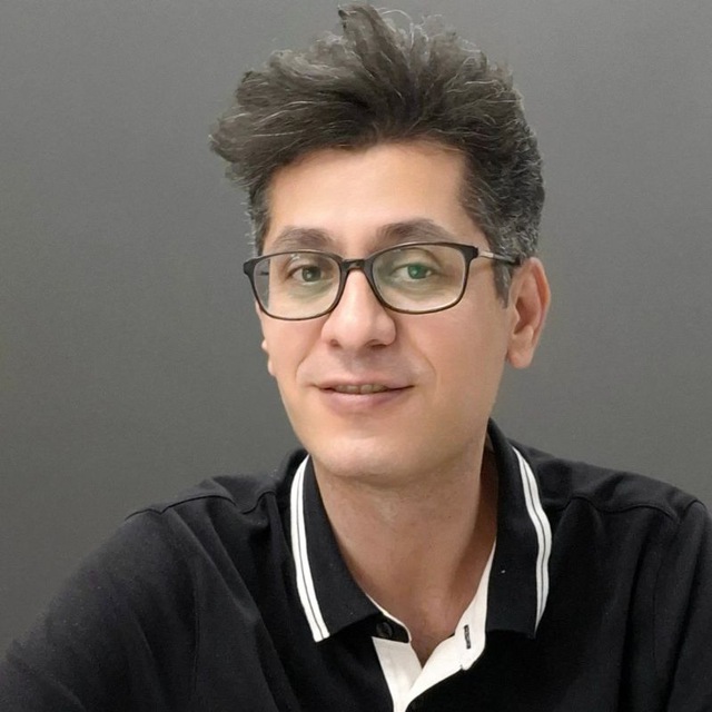 کاربرِ ۰۹۱۲ ••• ۰۸۱۴